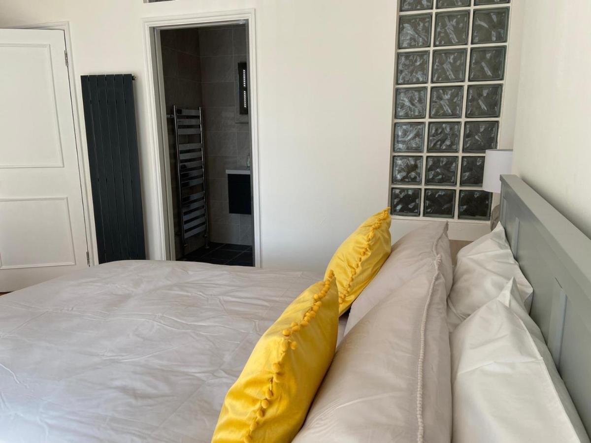 Warwick House - Stunning House With Terrace And Sea Views, Sleeps 11 Villa Worthing Eksteriør billede