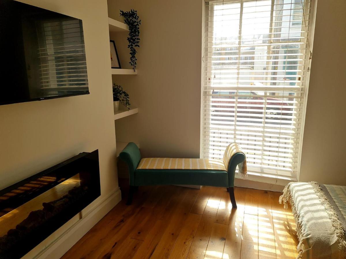 Warwick House - Stunning House With Terrace And Sea Views, Sleeps 11 Villa Worthing Eksteriør billede